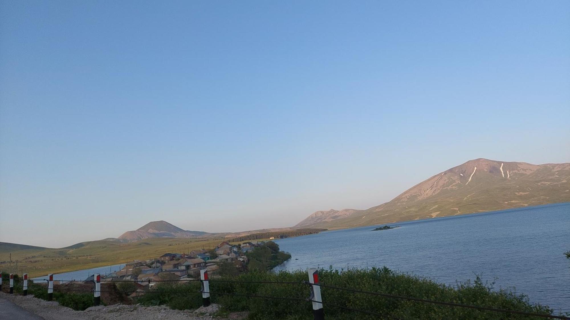 קאחתי Lake Tabatskuri מראה חיצוני תמונה